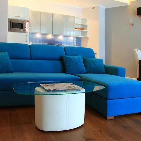 Apartamentowiec Panorama Gor Center Family&pet-friendly シクラルスカ・ポレンバ