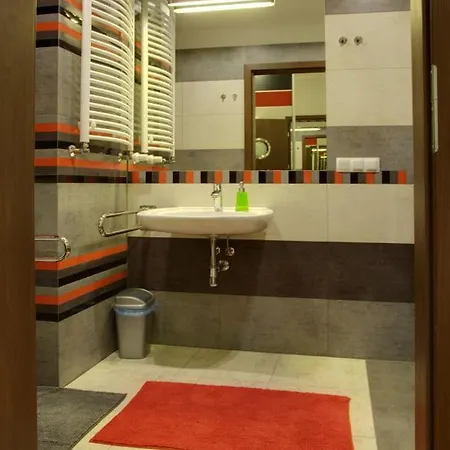 Apartamentowiec Panorama Gor Center Family&pet-friendly Apartman *