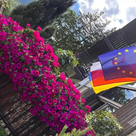 Apartamentowiec Panorama Gor Center Family&pet-friendly Apartman *