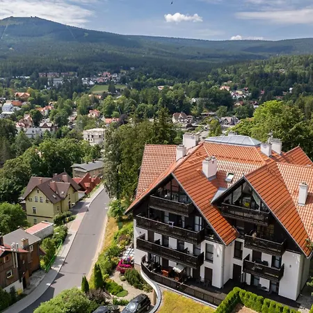 Apartamentowiec Panorama Gor Center Family&pet-friendly Daire *
